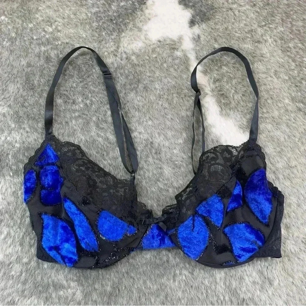 Vintage Fredricks of Hollywood Bra